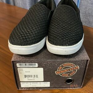 Bernie mev. Verona Slip On Sneakers